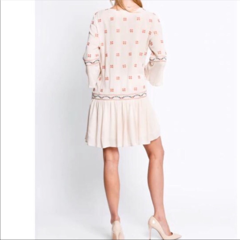 🆕 Beautiful Beige Off White Printed Shift Dress - Picture 4 of 5